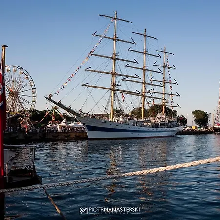 Baltic Rent - Plac Grunwaldzki 20 グディニャ