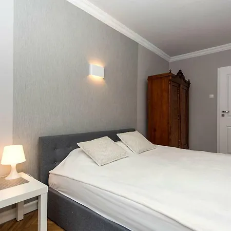 Baltic Rent - Plac Grunwaldzki 20 グディニャ