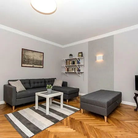 Baltic Rent - Plac Grunwaldzki 20